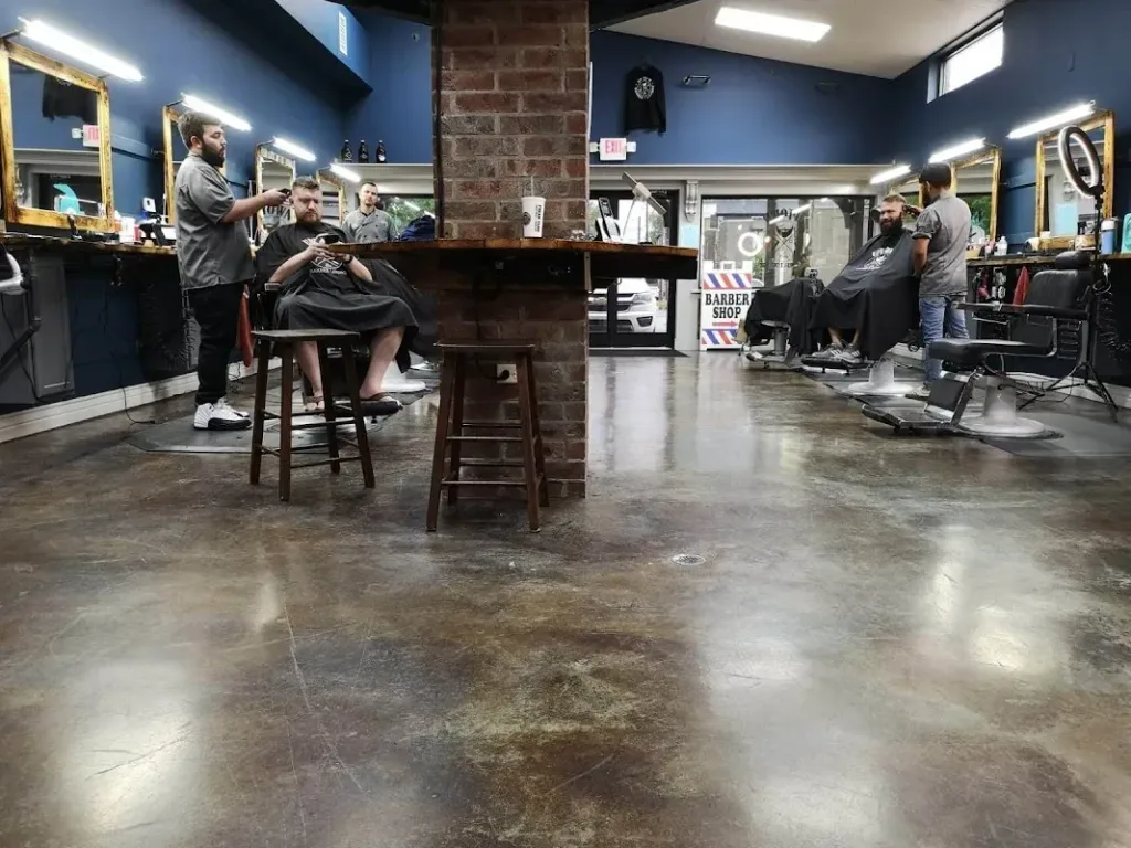 Uptown Barber Lounge — Barber shop in Bentonville
